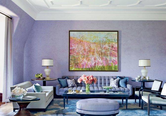lavender room with painting - cool tones