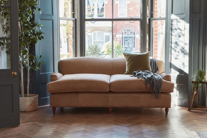 Lincoln sofa with with a curvaceous back